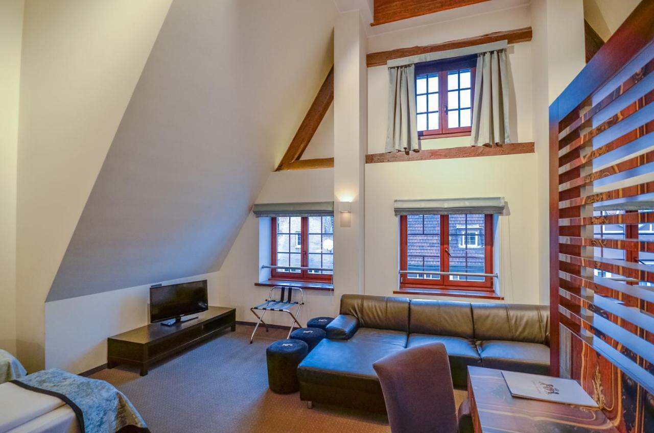 Celestin Hotel apartamentowy 3*